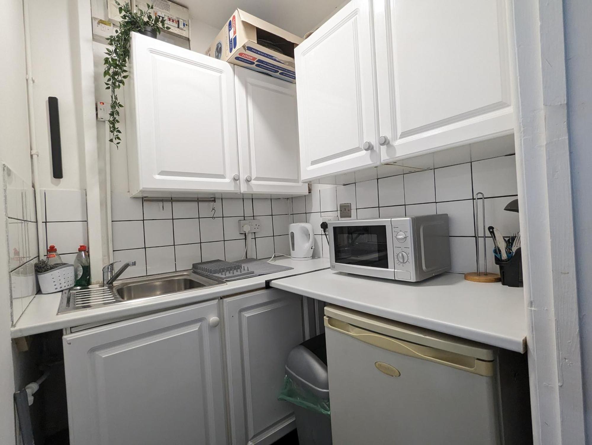 Inner-City Apartments - Basic Amenites Cardiff Dış mekan fotoğraf