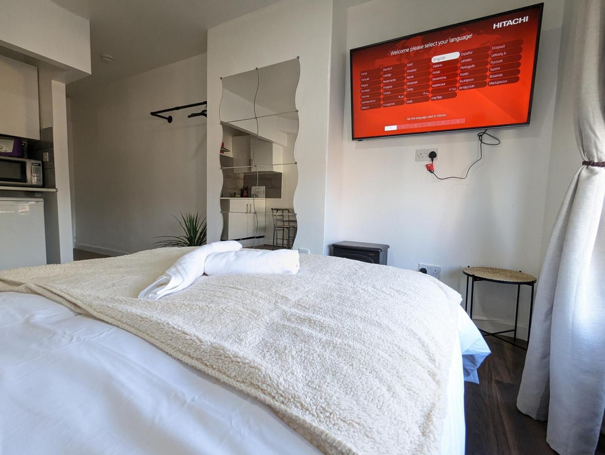 Inner-City Apartments - Basic Amenites Cardiff Dış mekan fotoğraf