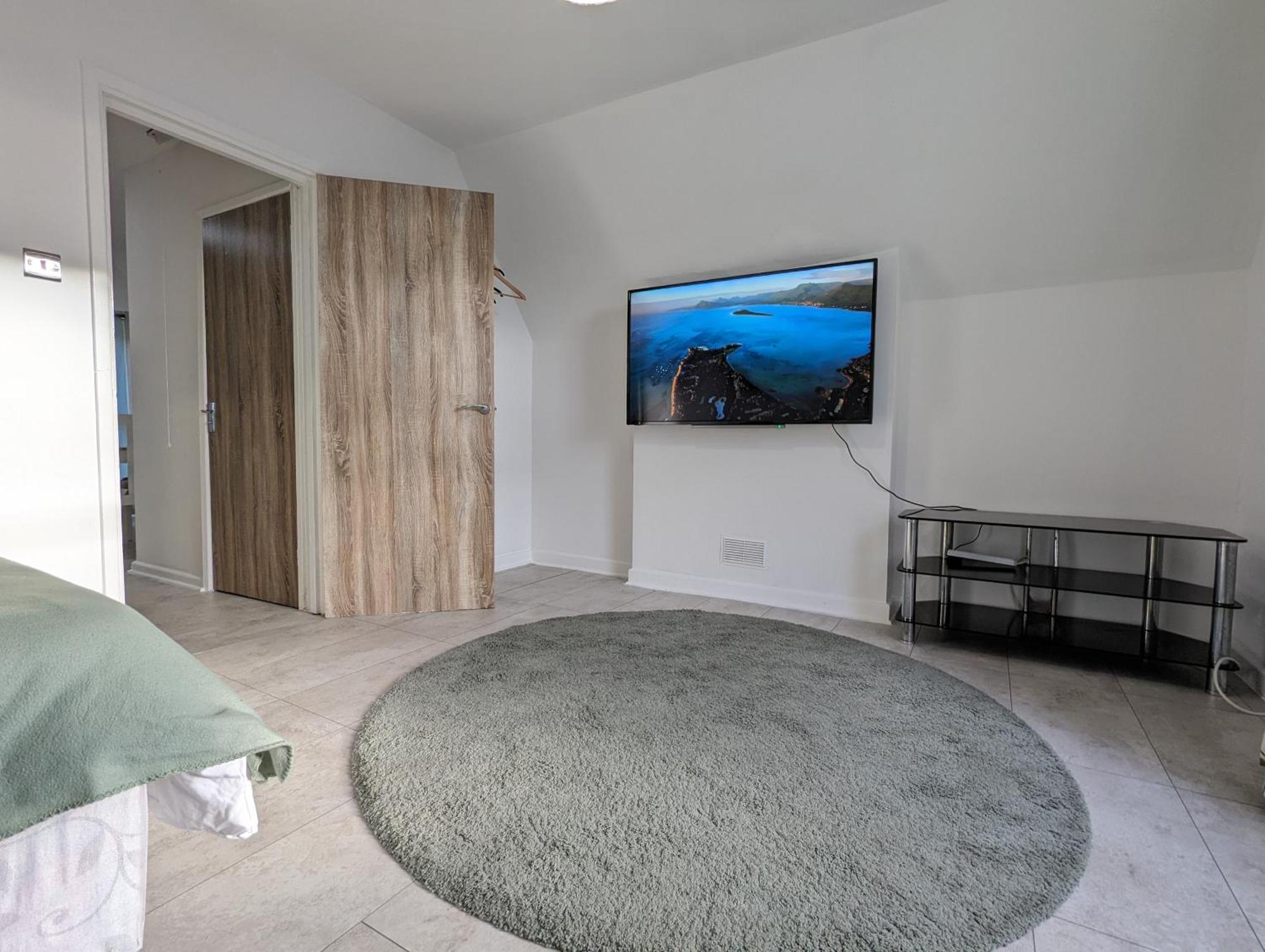 Inner-City Apartments - Basic Amenites Cardiff Dış mekan fotoğraf
