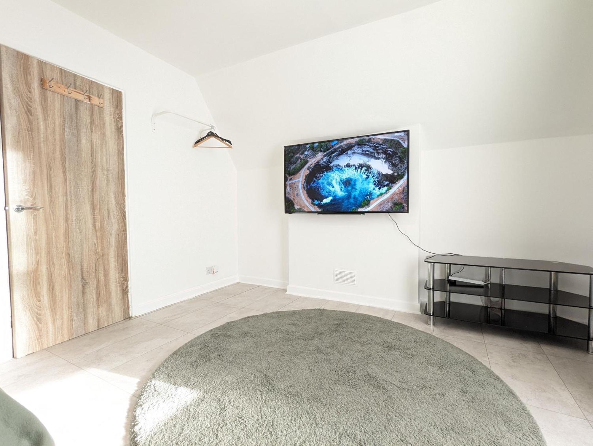 Inner-City Apartments - Basic Amenites Cardiff Dış mekan fotoğraf