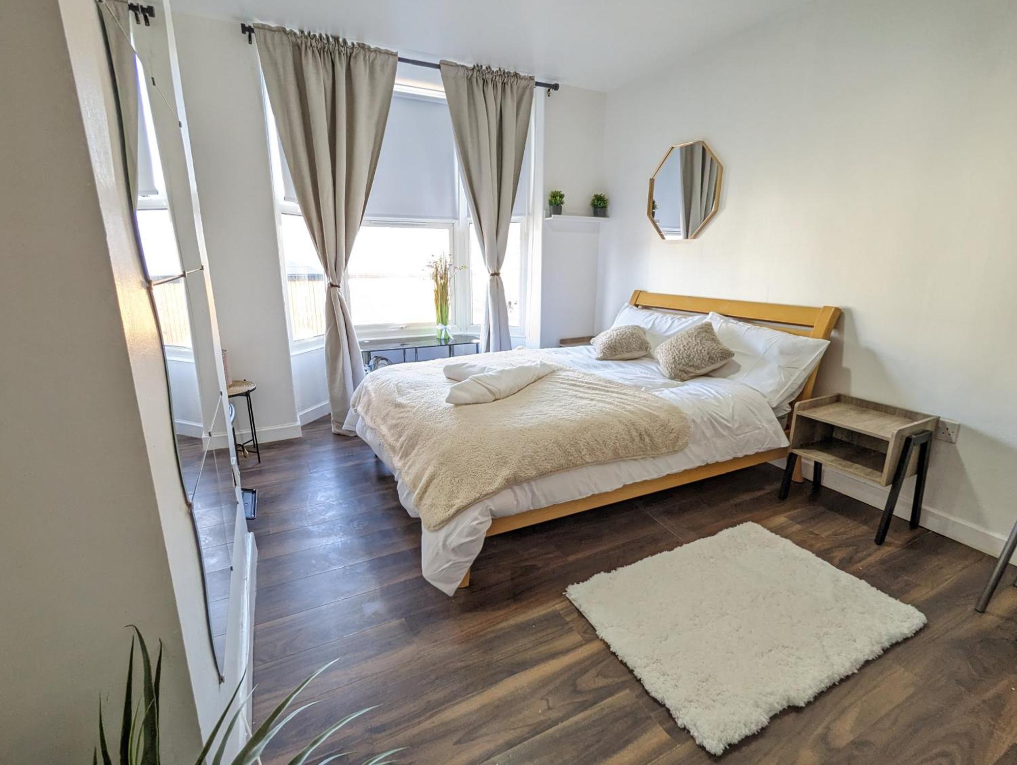 Inner-City Apartments - Basic Amenites Cardiff Dış mekan fotoğraf